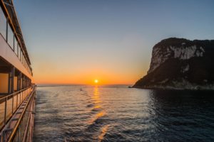 Capri, Amalfiküste Sonnenaufgang vor Capri