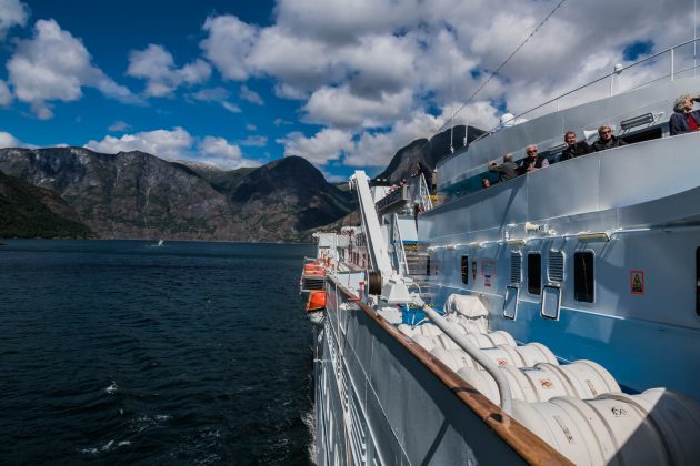 MS Ocean Majesty im Aurlandsfjord