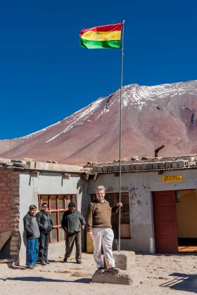 Peter Jurgilewitsch an der Grenzstation zu Bolivien in 3600 m Höhe