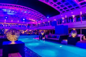 Alexandros Papadiamantis auf Skiathos Pooldeck von MS Europa 2