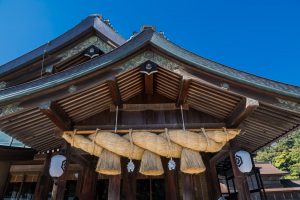 Die Silbermine in Ginzan und der Izumo Taisha Schrein Kordel aus Stroh am Izumo Taisha Schrein