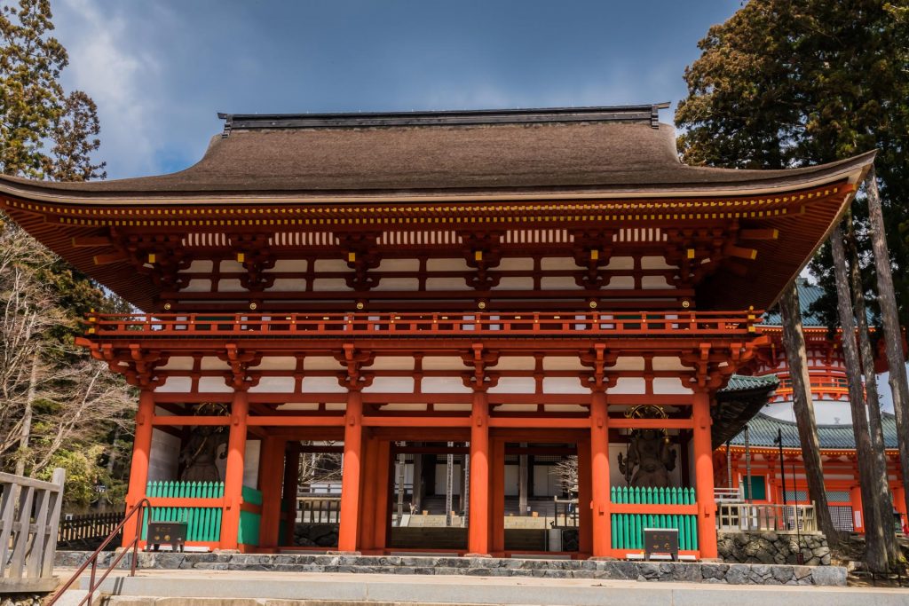 Auf dem Mount Koya Toori im Danjōgaran Mount Koya