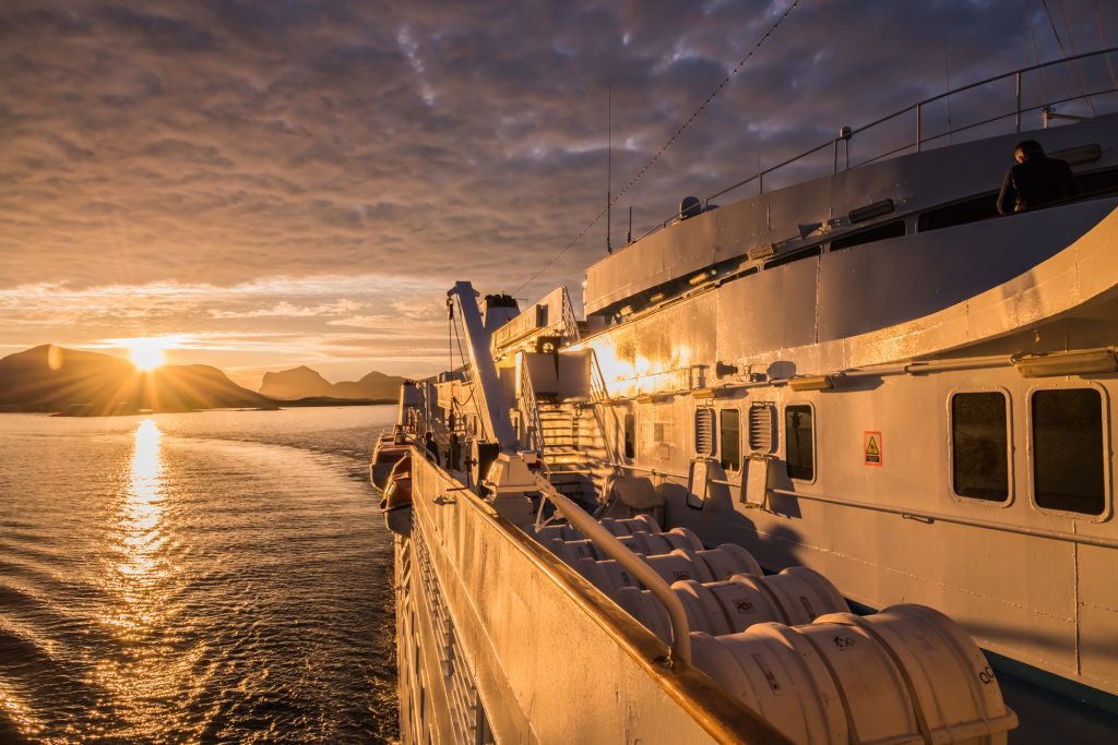 MS Ocean Majesty - die Saison 2020 in Vorbereitung MS Ocean Majesty auf den Lofoten