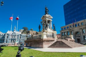 Denkmal der Helden von Iquique am Plaza Sotomayor Valparaiso