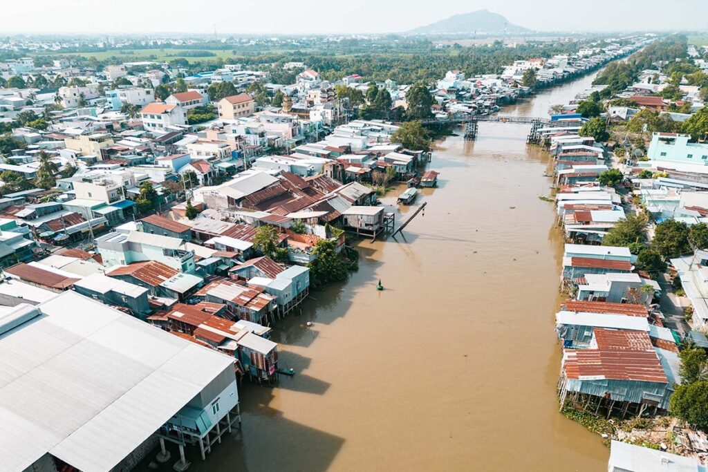 Reise: Faszination Vietnam 2026/2027 - Mit Peter Jurgilewitsch nach Asien Schimmendes Cham Dorf bei Chau Doc