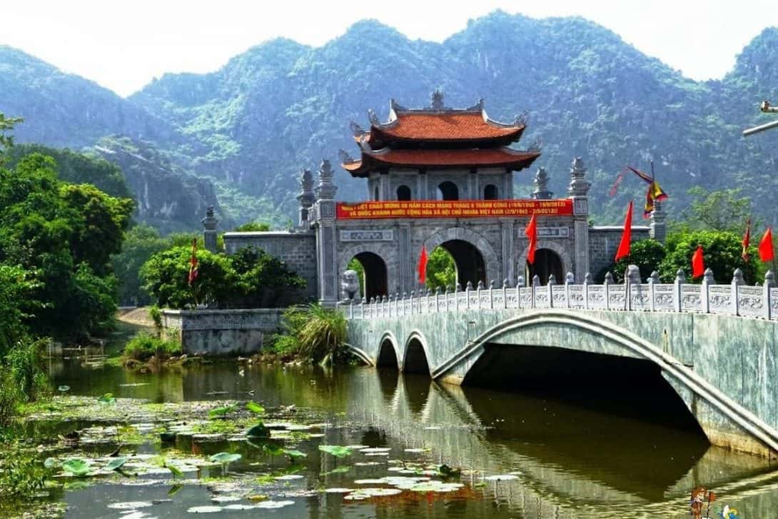 Dinh Tempel in Hao Lu - Vietnam Perle Südostasiens