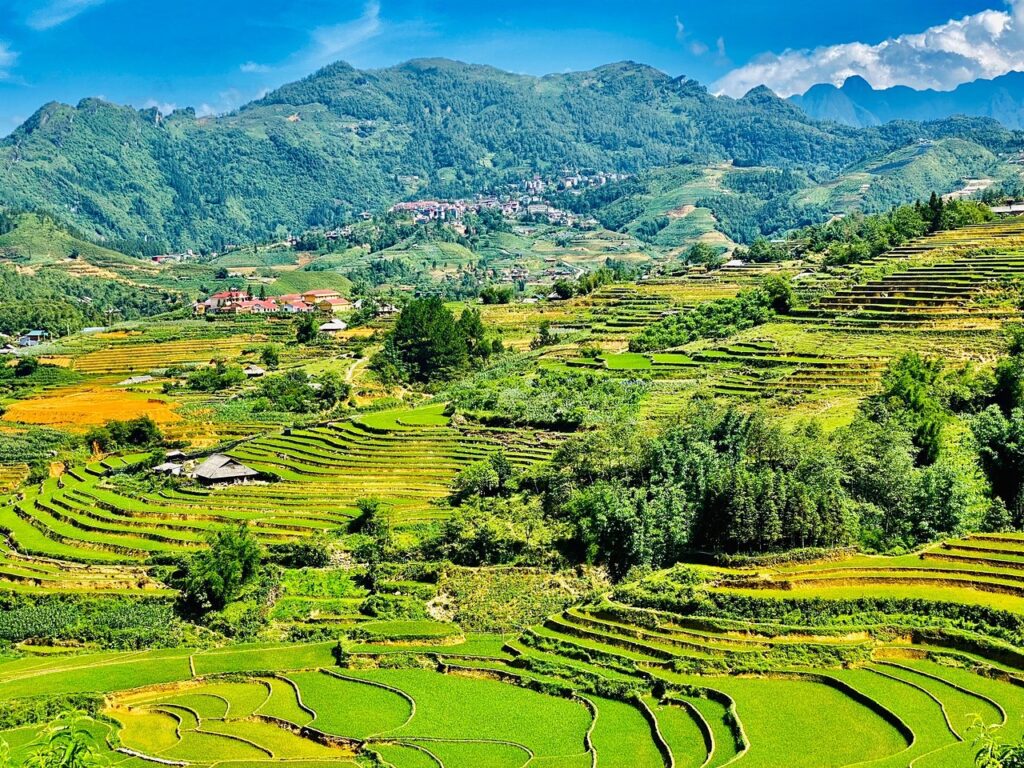 Das Dorf Ma Tra mit Reisterrassen