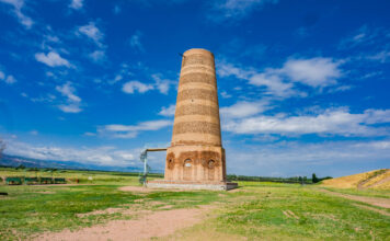 Der Burana Turm in Kirgisistan Burana Turm bei Tokmok in Kirgisistan