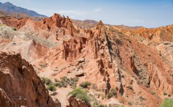 Skazka Canyon – die Märchenschlucht in Kirgisistan Skaza Canyon - die Märchenschlucht in Kirgisistan