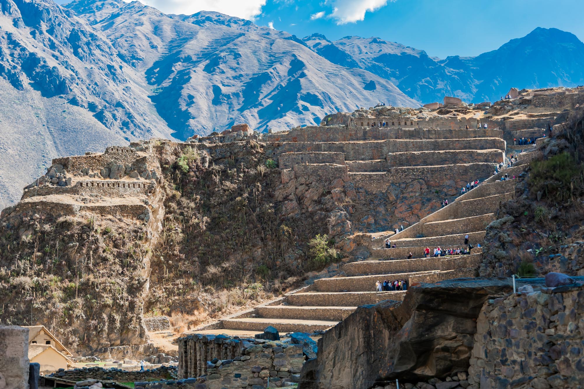 Ollantaytambo-spektakulaere-Festung-der-Inka-in-Peru