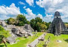 Tikal in Guatemala – Maya, Tempel und Pyramiden Tikal in Guatemala – Maya, Tempel und Pyramiden