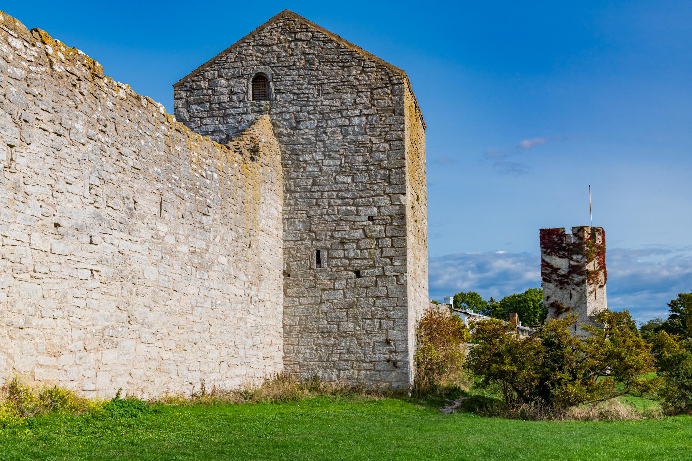 Stadtmauer von Visby auf Gotland Kajsartornet in der Stadtmauer von Visby auf Gotland