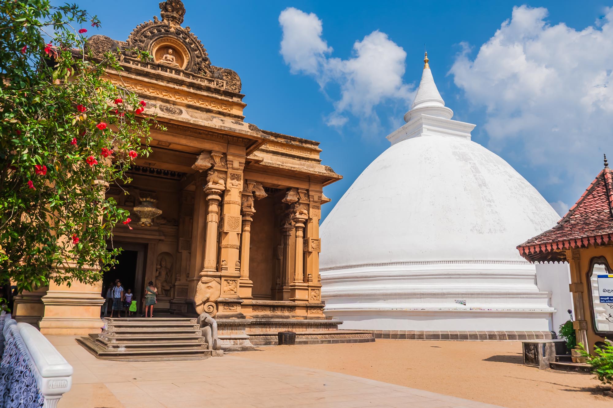 Stupa des Kelaniya Raja Maha Vihara nahe Colombo