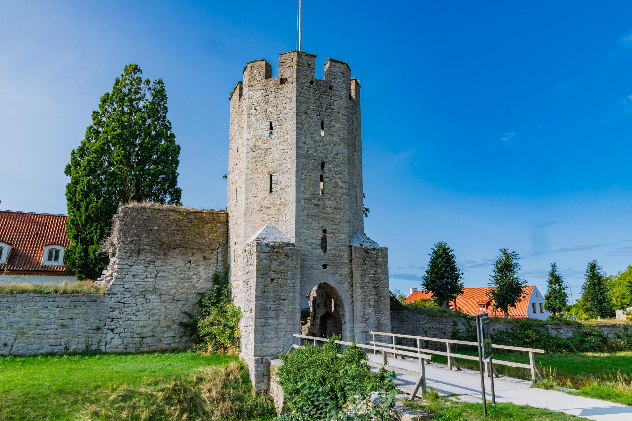 Stadtmauer von Visby auf Gotland Sankt Göransporten in der Stadtmauer von Visby auf Gotland