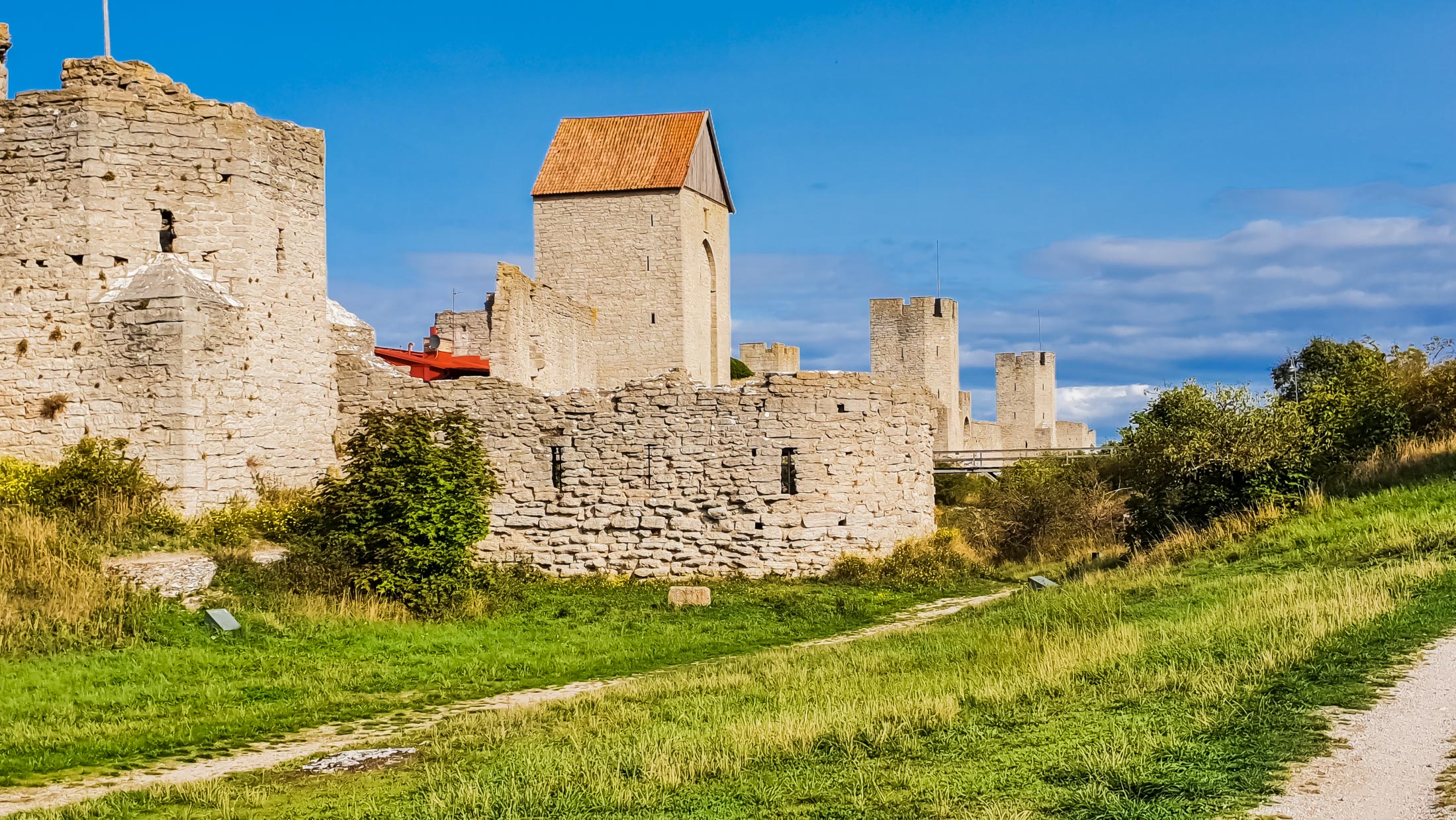 Stadtmauer von Visby auf Gotland Sparbössan (Sparbüchse) Stadtmauer von Visby