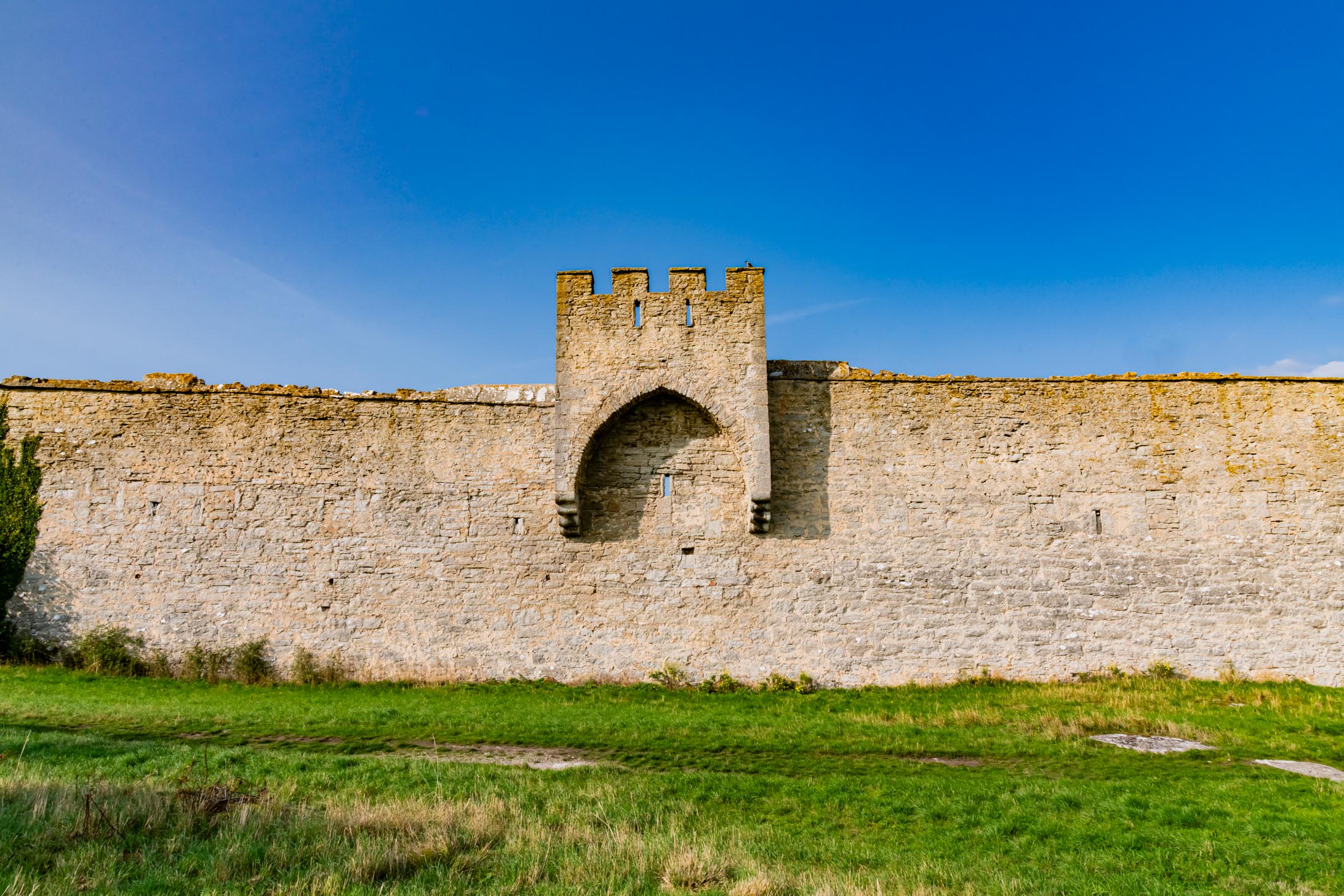 Stadtmauer von Visby auf Gotland Stadtmauer von Visby zwischen Smörasken und Nynthuset