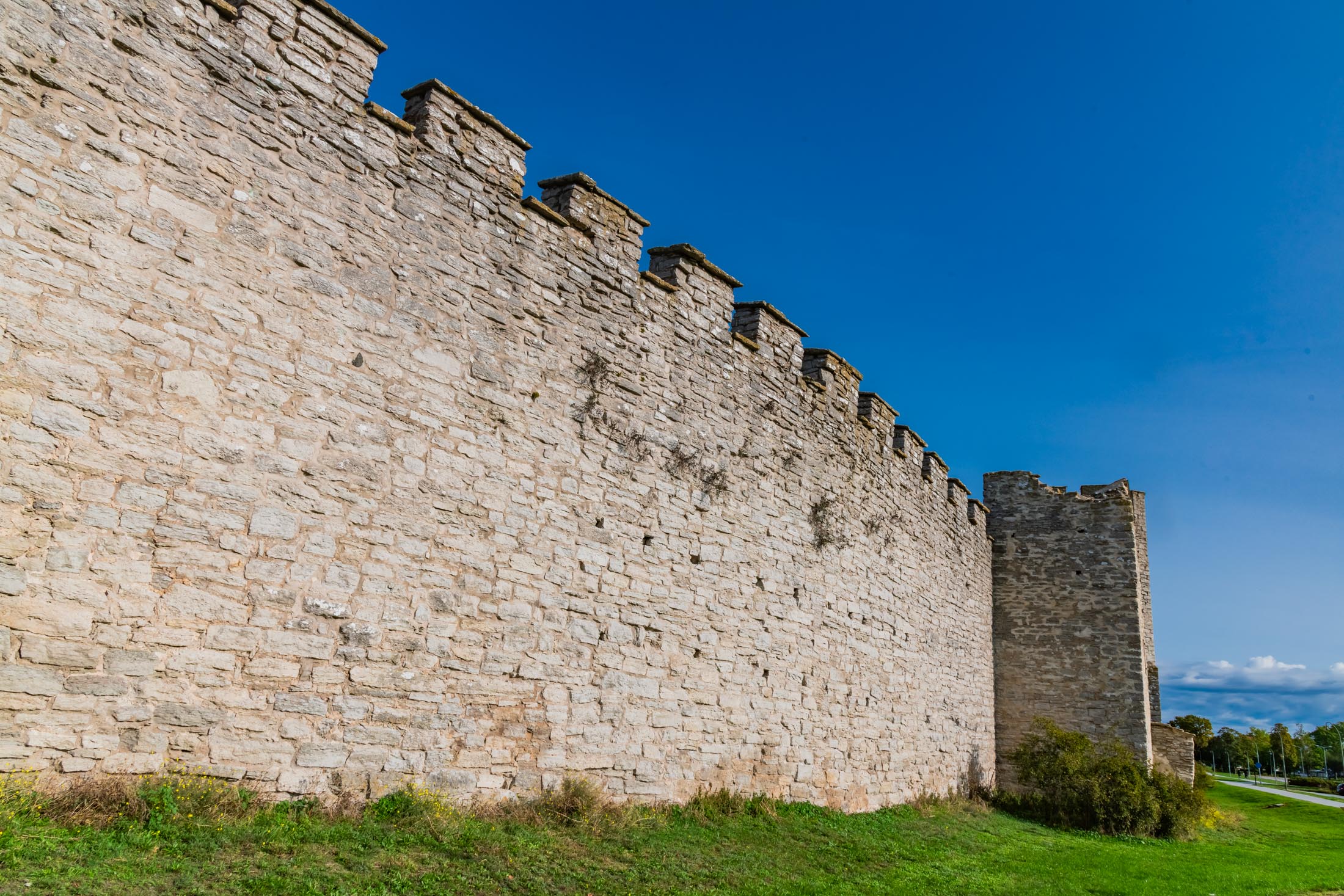Stadtmauer von Visby auf Gotland Valdemarsmuren in der Stadtmauer von Visby