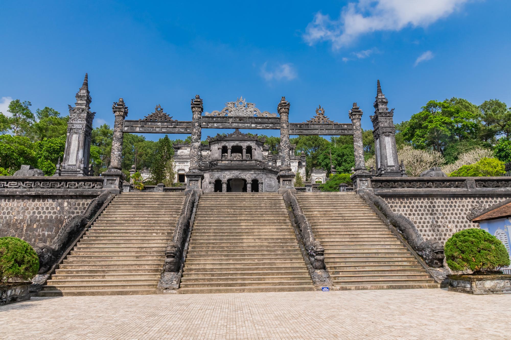 Grab von Kaiser Kai Dinh in Hue