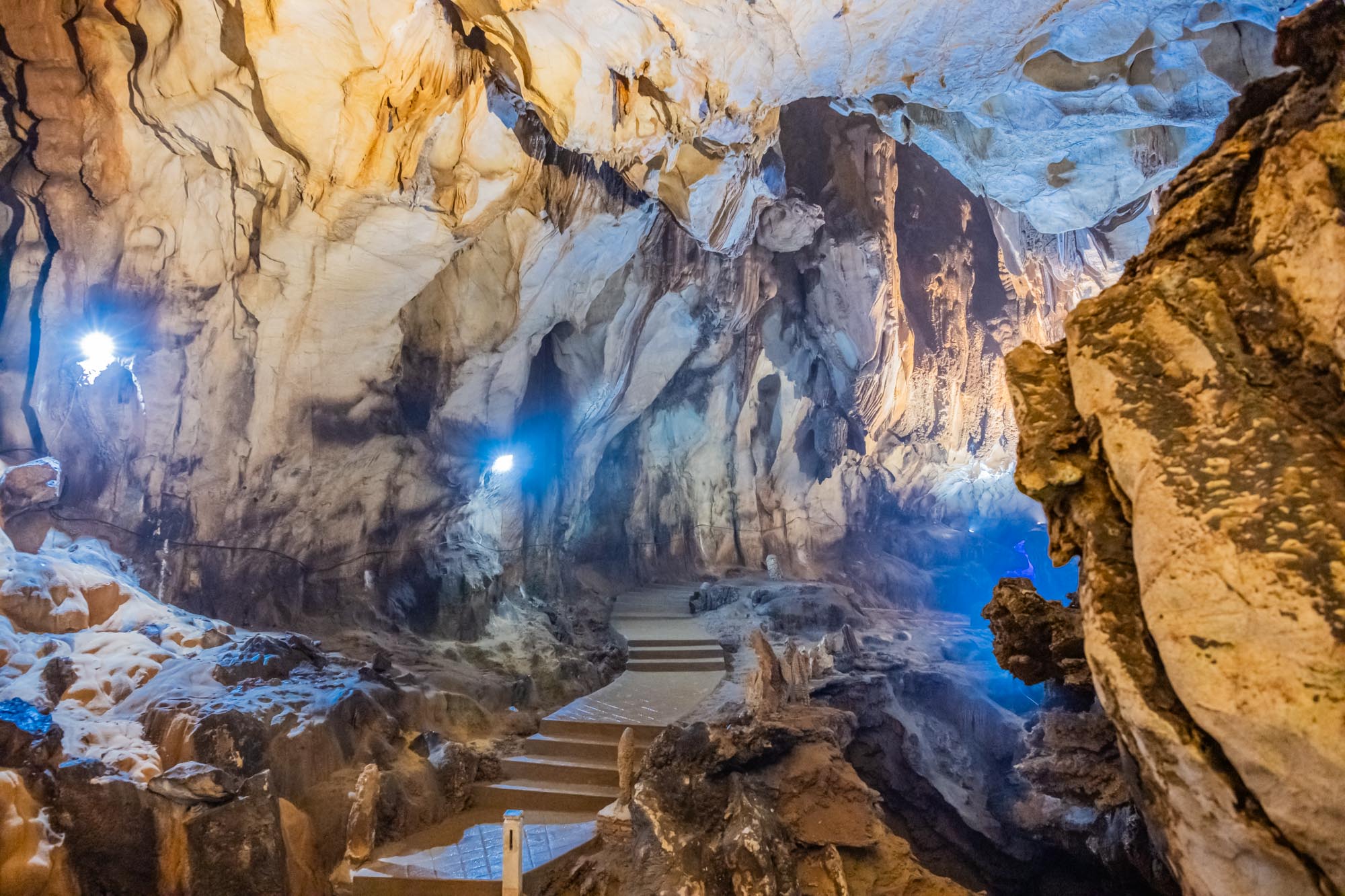 Tham Jang Höhle in Vang Vieng Laos
