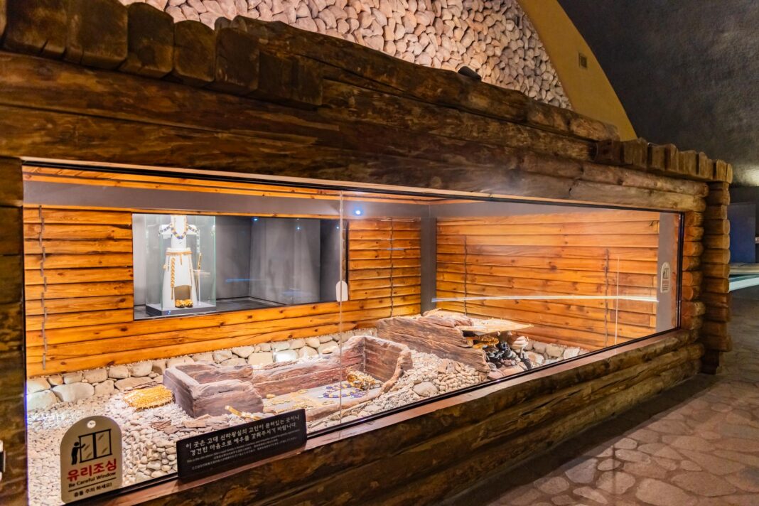 Das Innere des Grabes von Cheonmachong