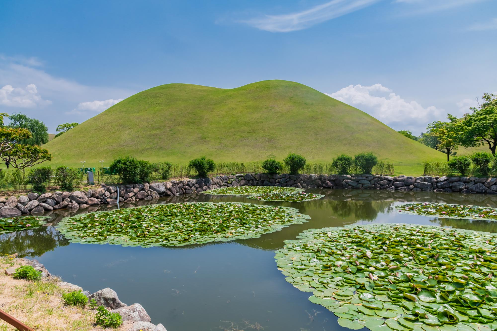 Hügelgrab in der Grabanlage Daereungwon