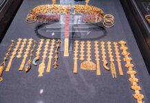 Schmuck aus Cheonmachong Zierschmuck der Könige von Silla